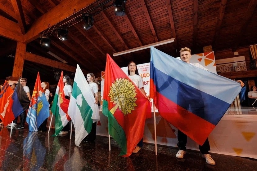 Студентки Липецкого филиала РАНХиГС участвовали в Международном форуме