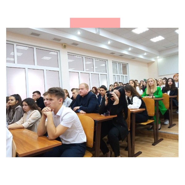 Игорь Артамонов рассказал студентам о тернистом пути финансистов и научил разоблачать популистов