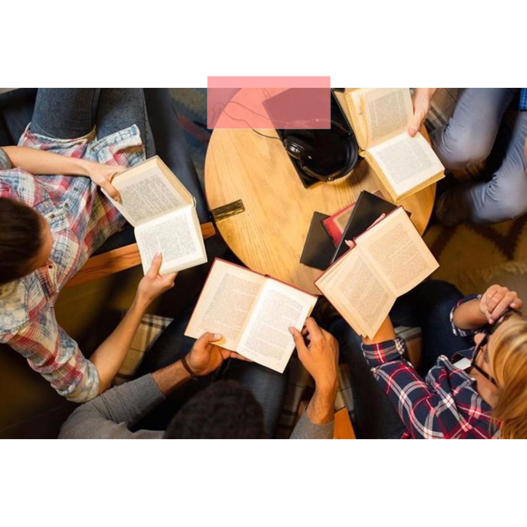 Книжные клубы Липецка: нашли места, где собираются читающие люди и разобрались зачем они это делают
